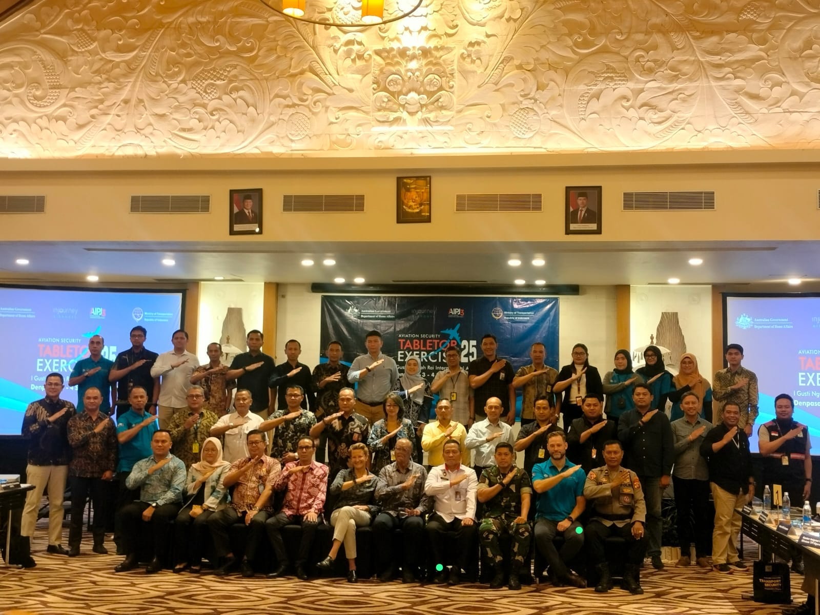 Pelatihan Bersama Pengamanan Bandara Internasional Indonesia dan Australia di Bali